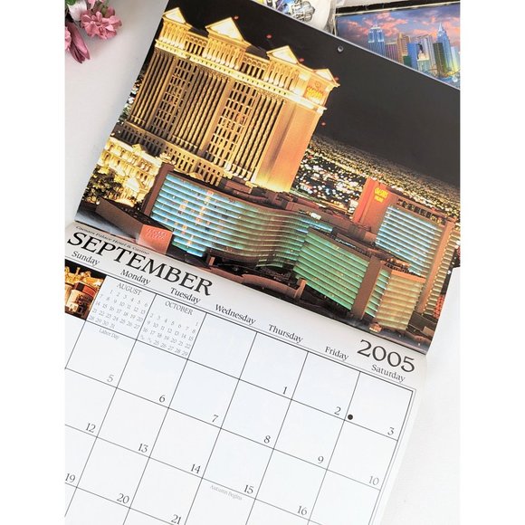 Vtg Las Vegas Casino Poker Chips Souvenir Collector Buttons Calendar Postcards - Picture 2 of 10